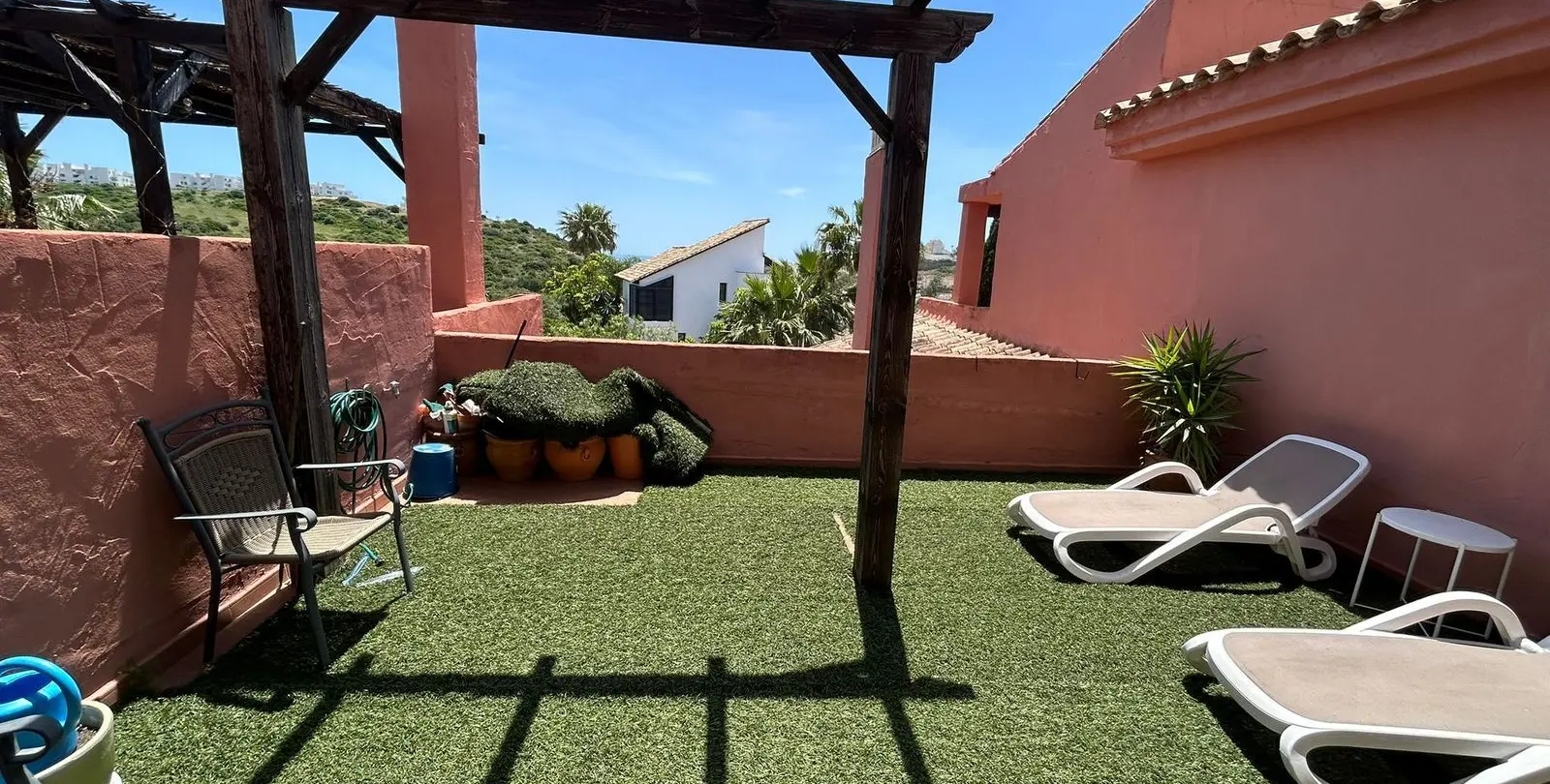 Venta de apartamento en planta media en Casares Playa 36