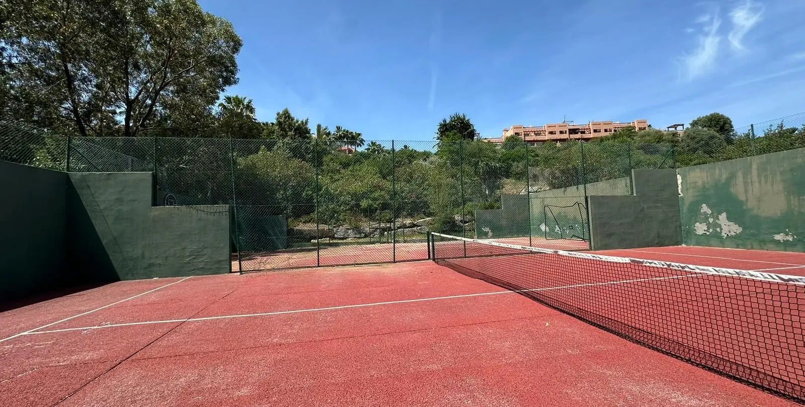 Venta de apartamento en planta media en Casares Playa 53