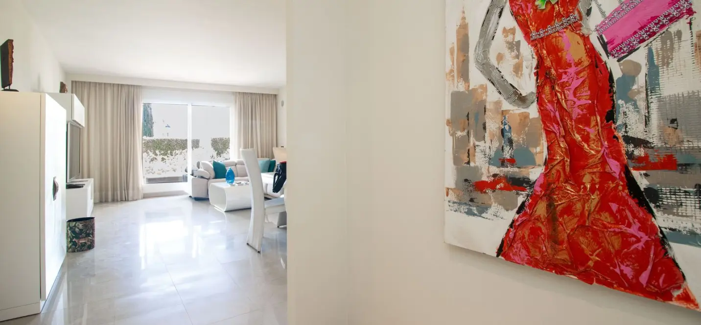 Продажа апартаментов на первом этаже в El Paraiso 3