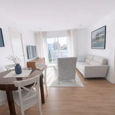 Venta de apartamento en planta media en Marbella