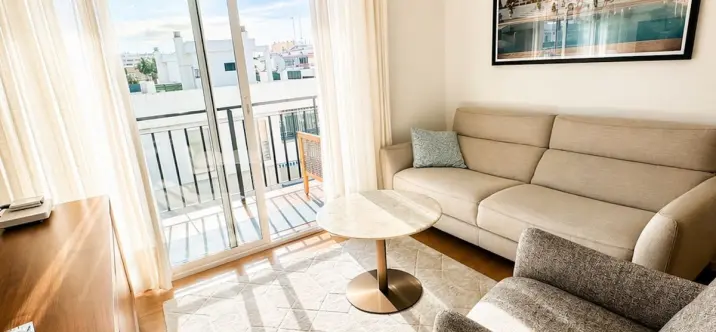 Venta de apartamento en planta media en Marbella 3