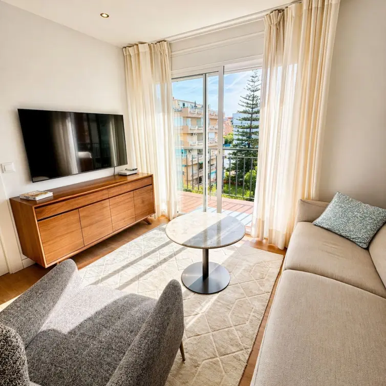 Sale of middle floor apartment in Marbella