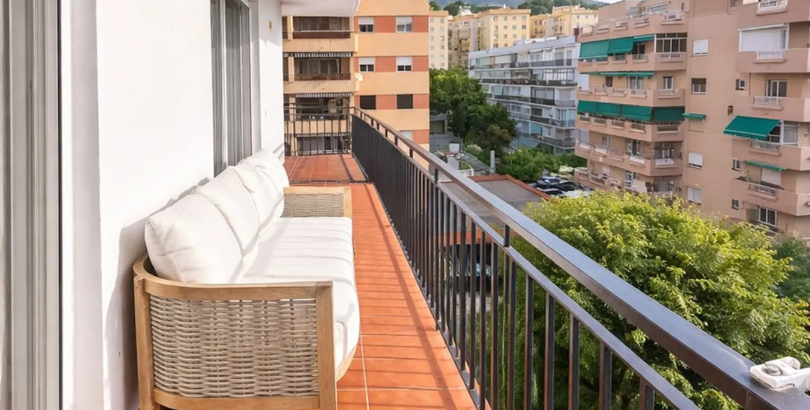 Продажа апартаментов на среднем этаже в Marbella 12