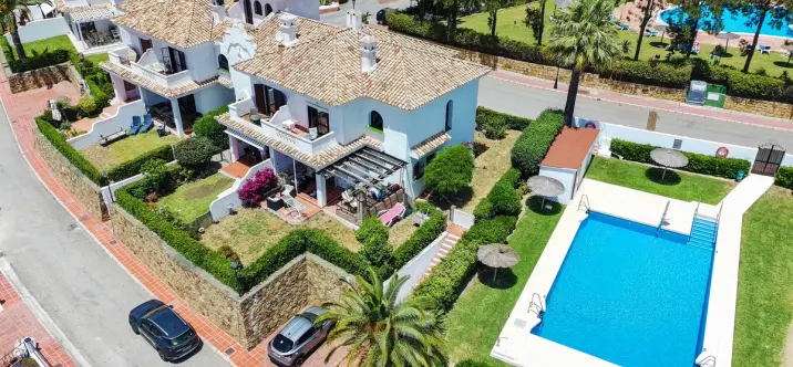 Venta de adosado en La Duquesa 2