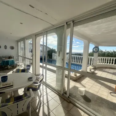 Venta de villa independiente en Calahonda