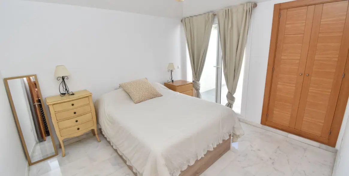 Sale of penthouse in Fuengirola 10