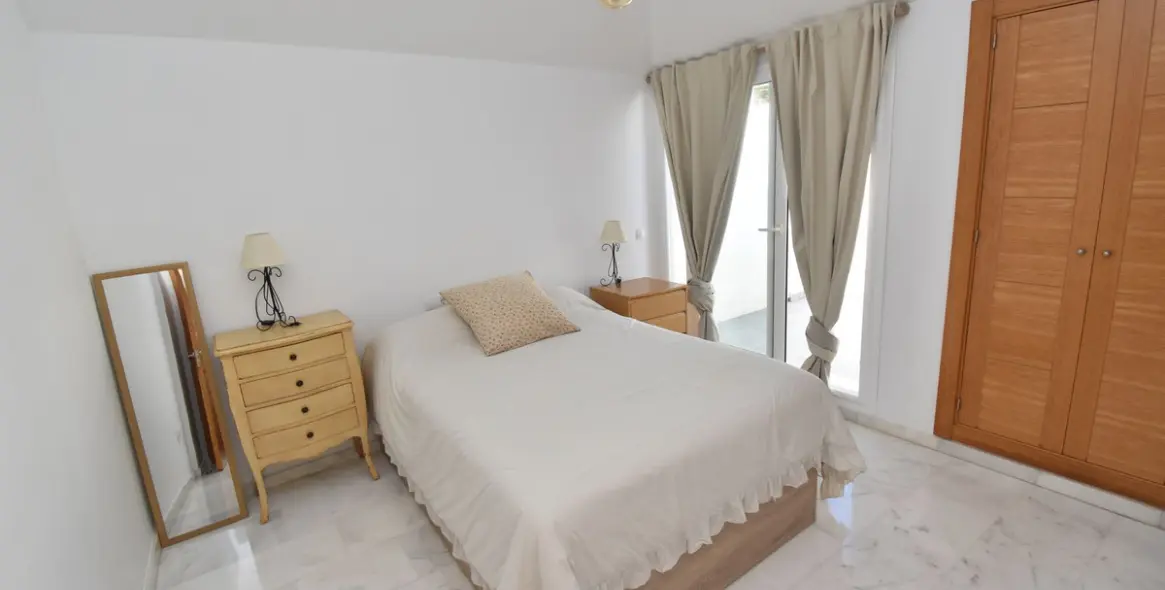 Sale of penthouse in Fuengirola 12