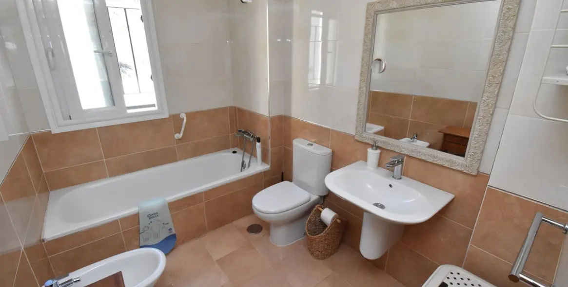 Sale of penthouse in Fuengirola 13