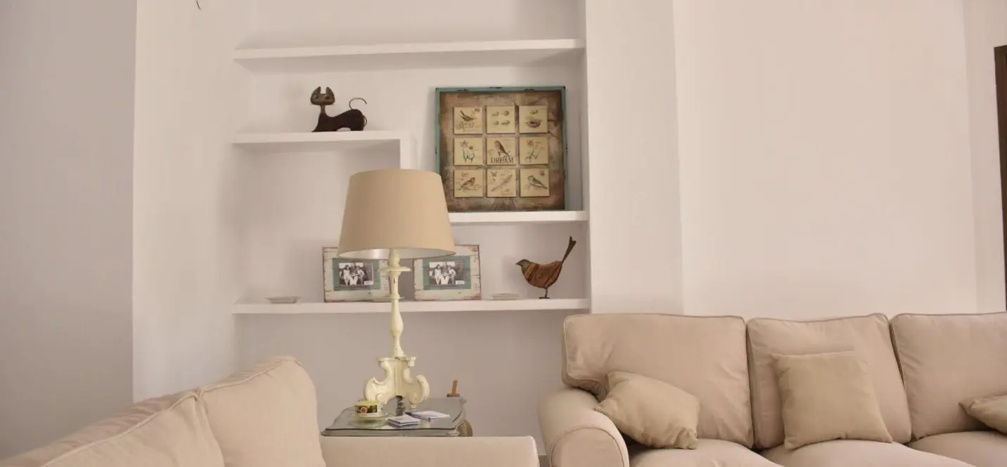 Sale of ground floor apartment in Elviria 0