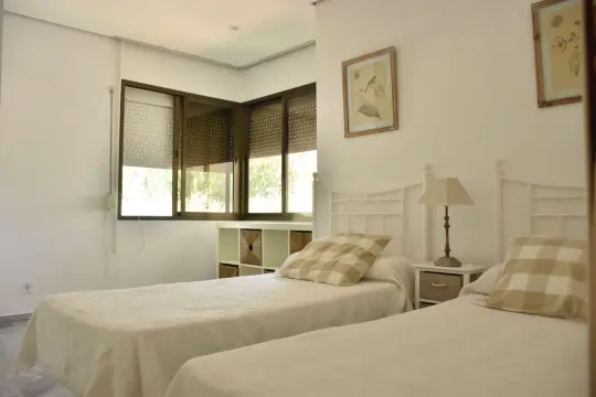 Image 10 thumb