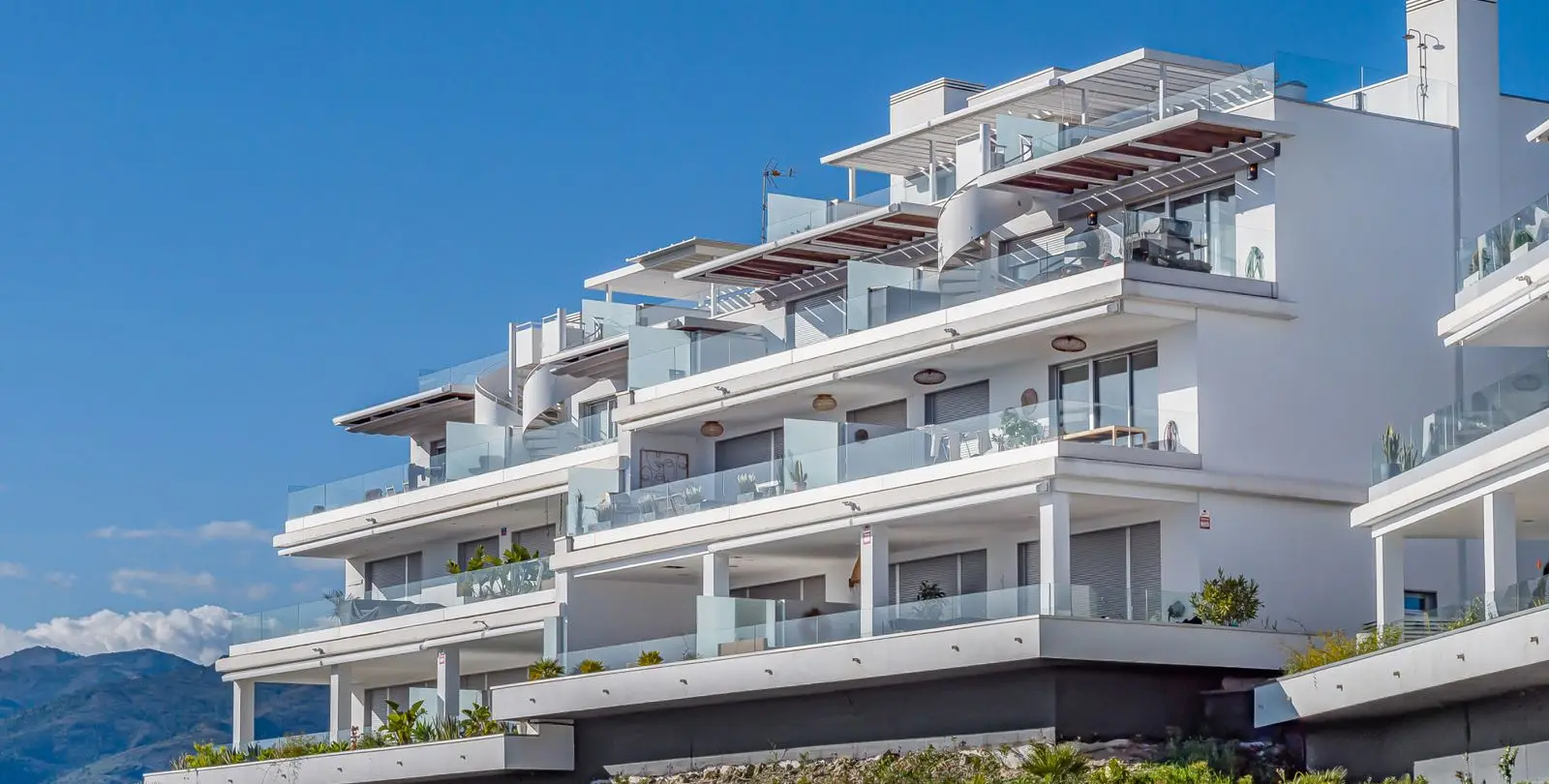 Venta de apartamento en planta media en Cancelada 34