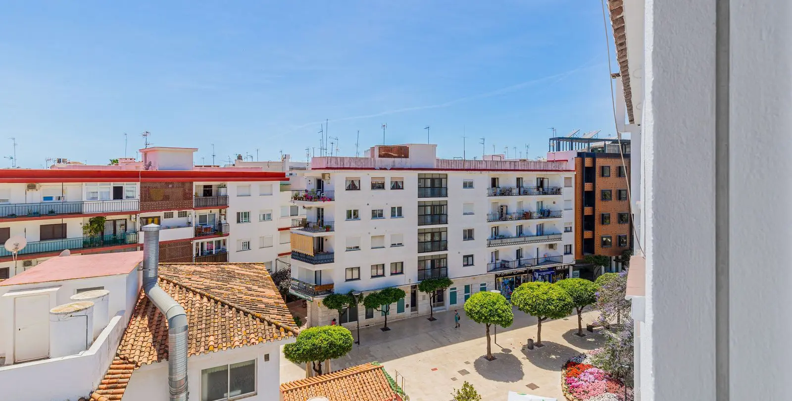 Venta de ático en Estepona 3