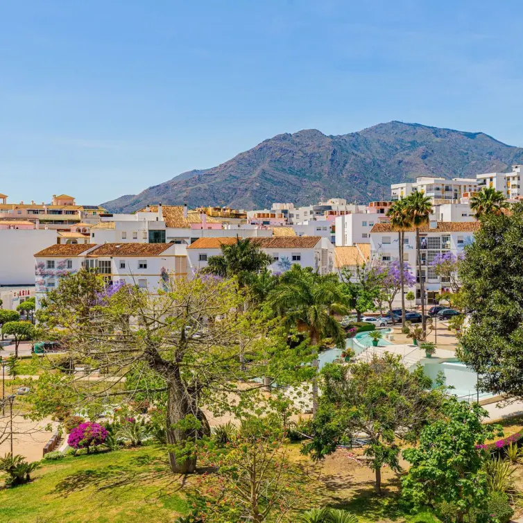 Продажа пентхауса в Estepona