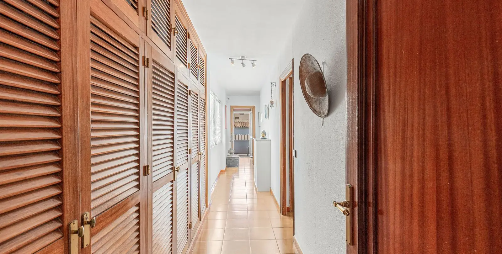 Venta de ático en Estepona 17