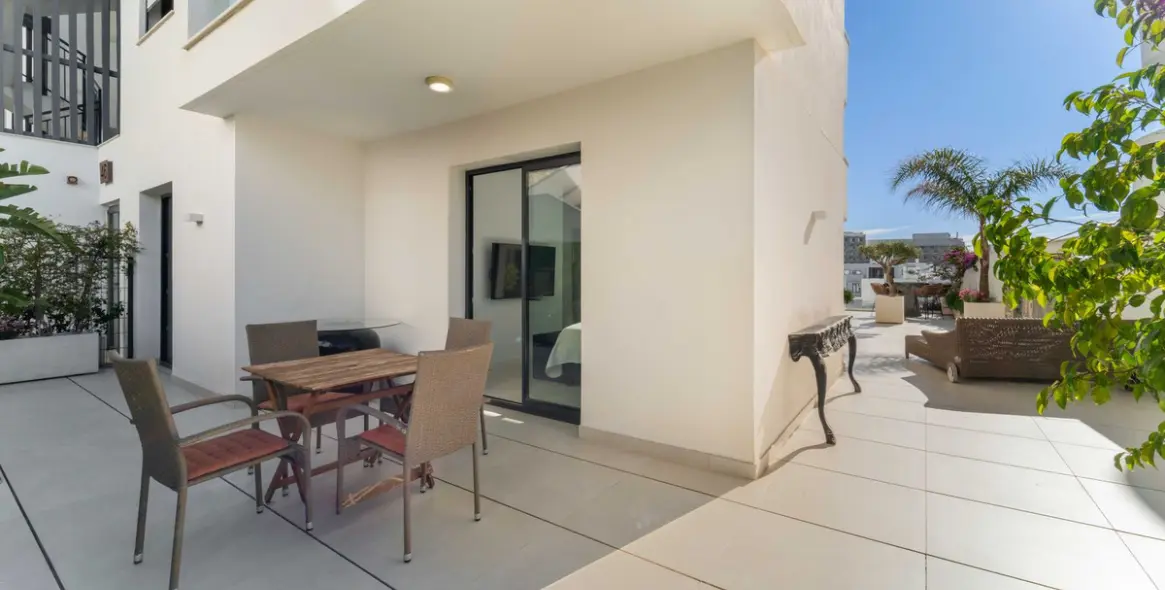 Venta de apartamento en planta baja en Fuengirola 28