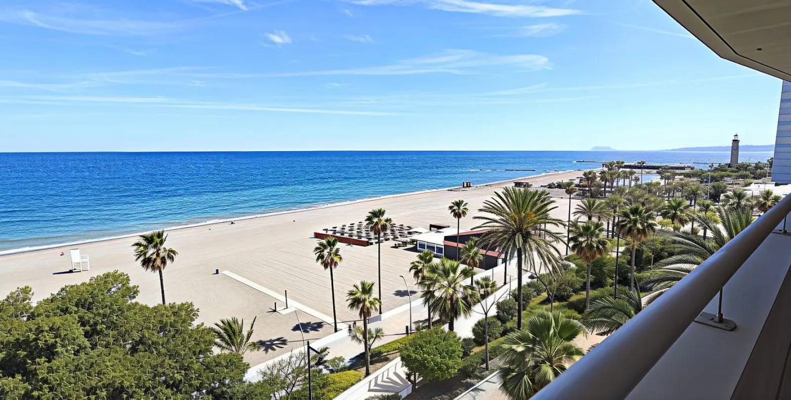 Sale of middle floor apartment in Estepona 1