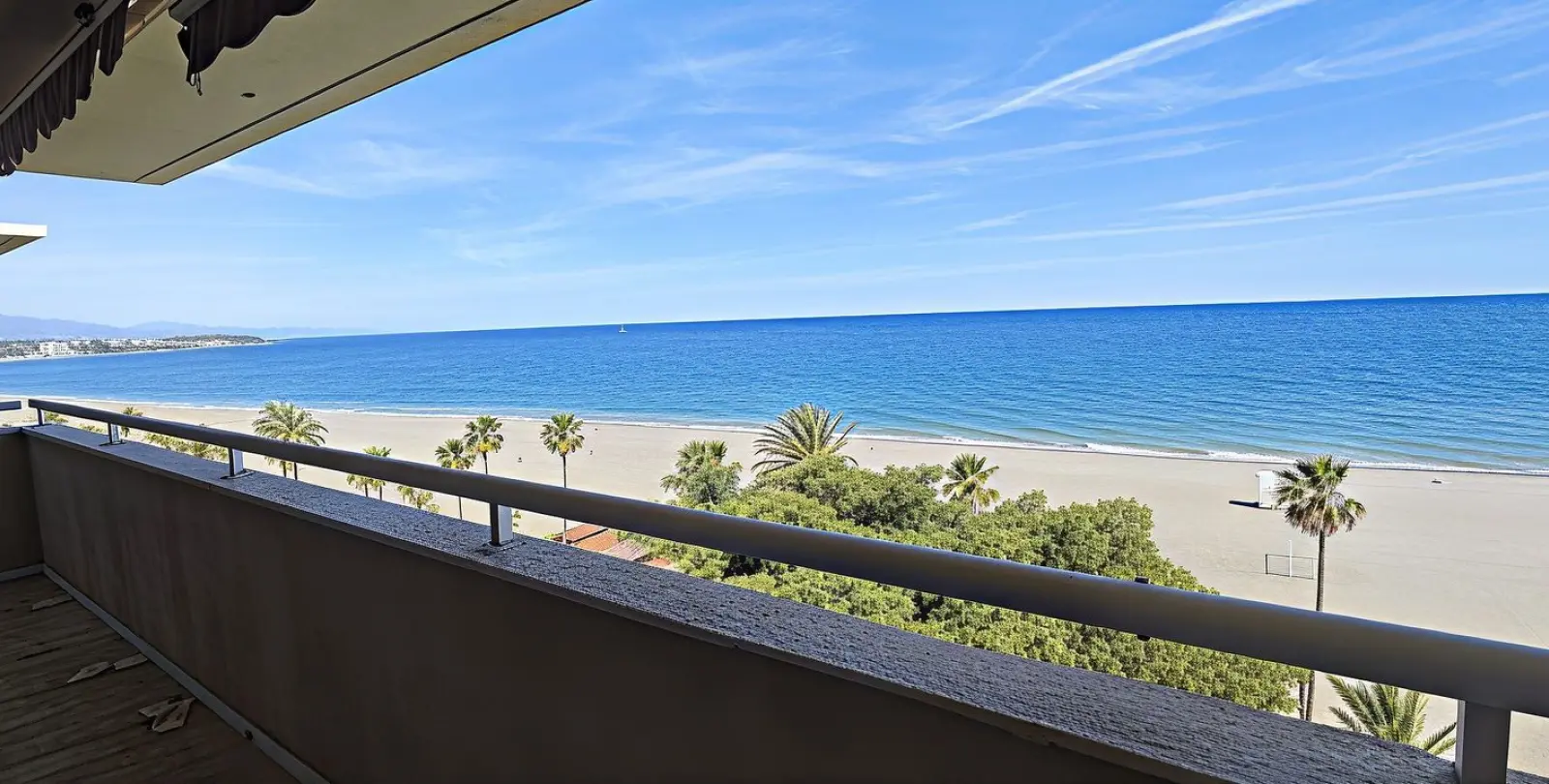 Sale of middle floor apartment in Estepona 6