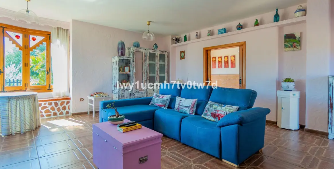 Продажа  отдельно стоящей виллы в Torremolinos 17