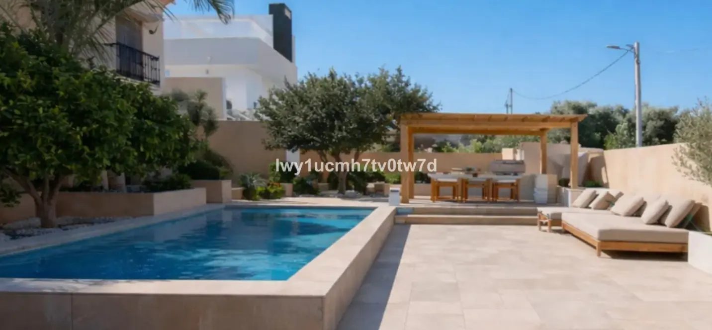 Sale of detached villa in Torremolinos 2