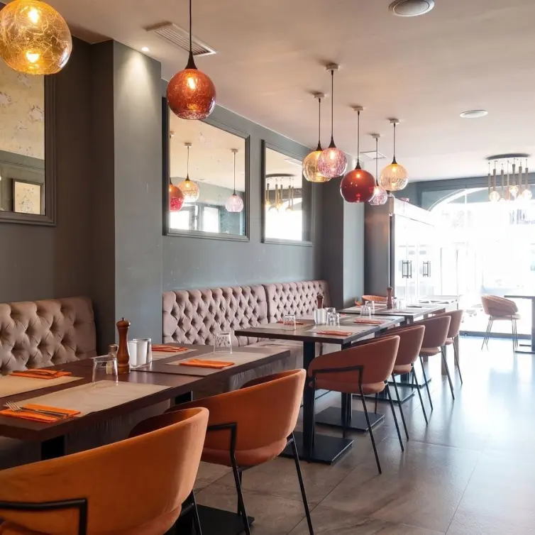 Sale of restaurant in La Duquesa