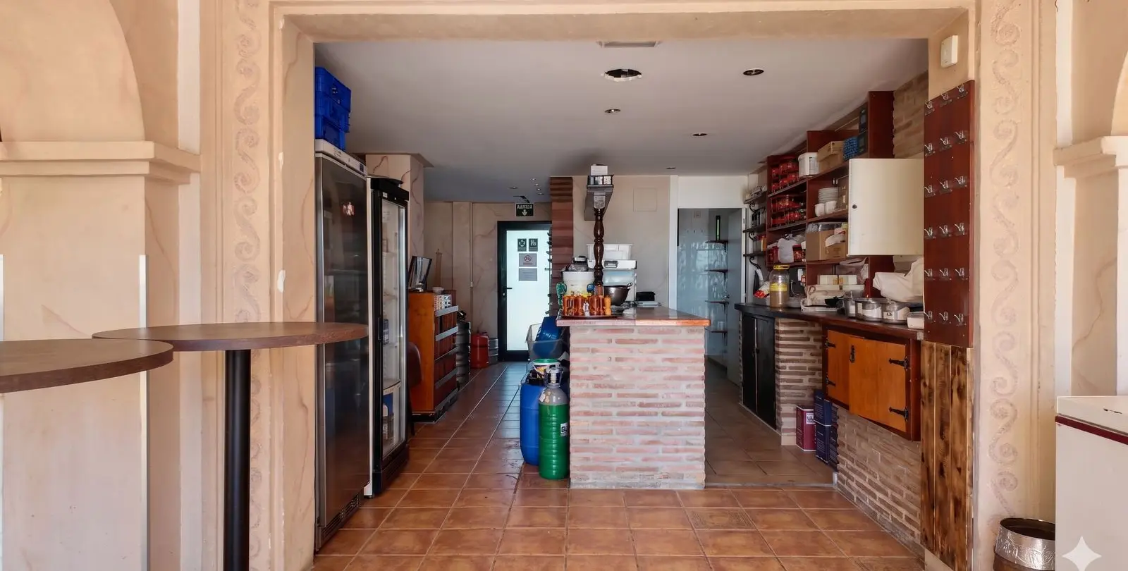 Продажа ресторана в La Duquesa 15