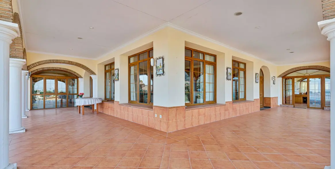 Sale of detached villa in Churriana 5
