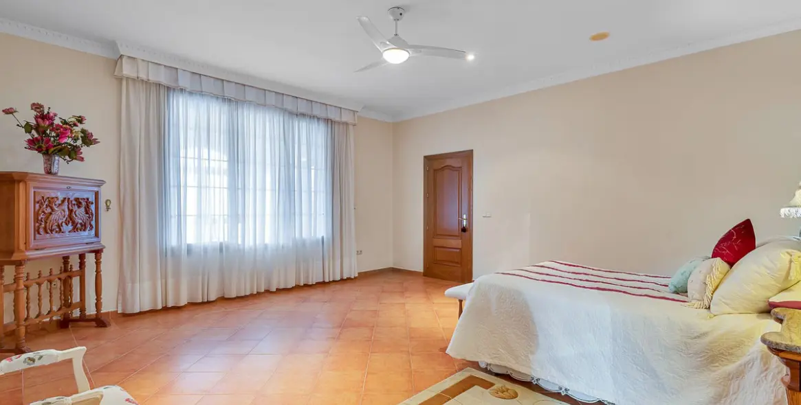 Sale of detached villa in Churriana 15