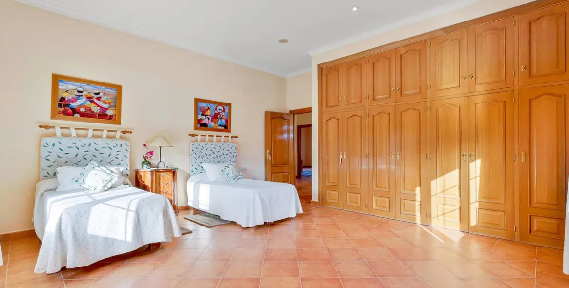 Sale of detached villa in Churriana 26