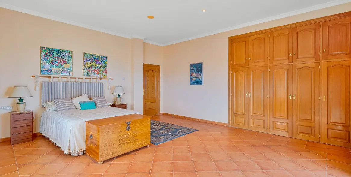 Sale of detached villa in Churriana 32