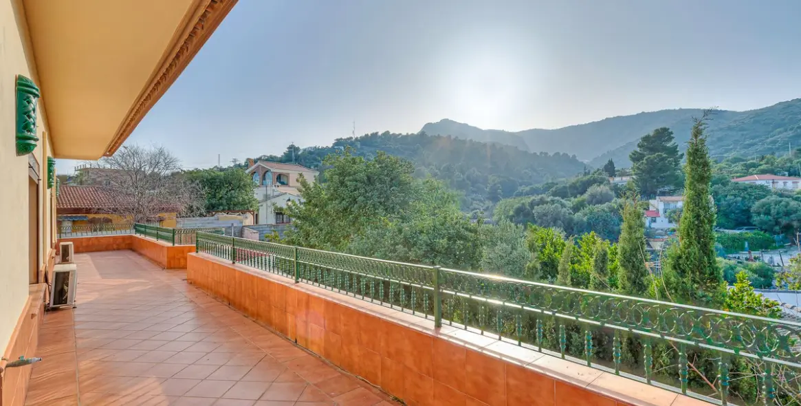 Sale of detached villa in Churriana 41