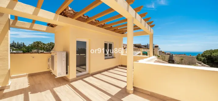 Venta de casa pareada en Nagüeles 1
