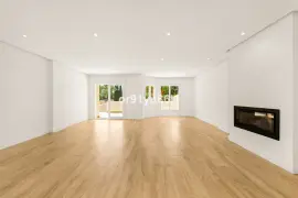 Image 4 thumb