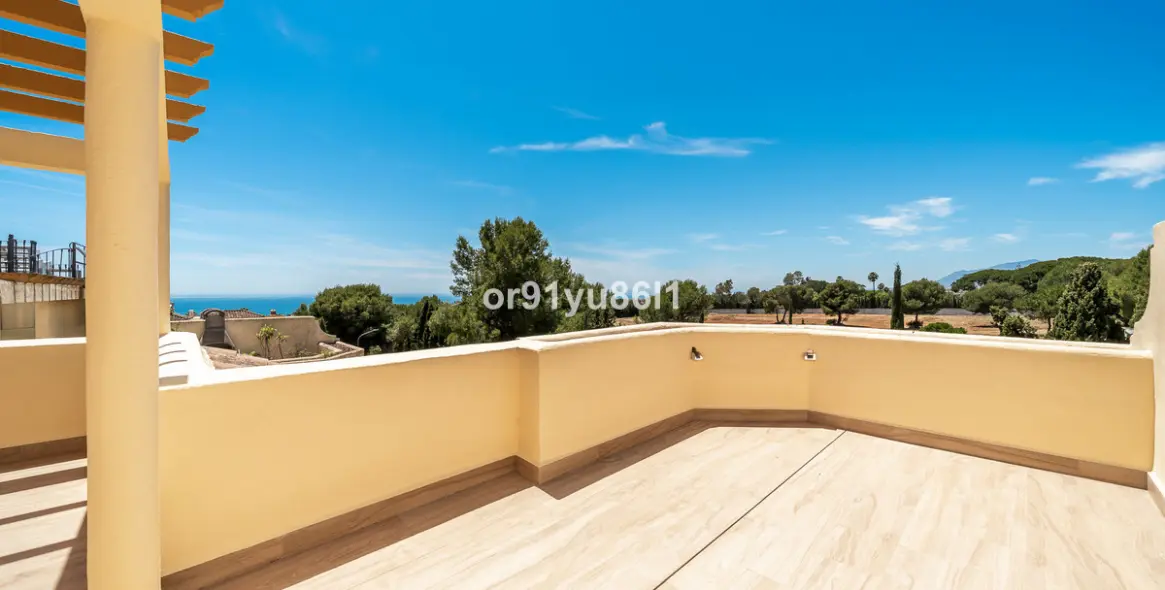 Venta de casa pareada en Nagüeles 12