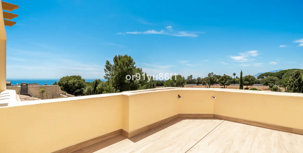 Venta de casa pareada en Nagüeles 17
