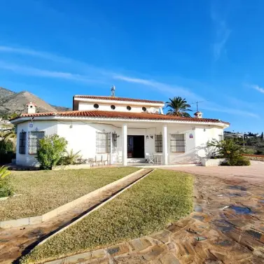 Venta de villa independiente en Benalmadena