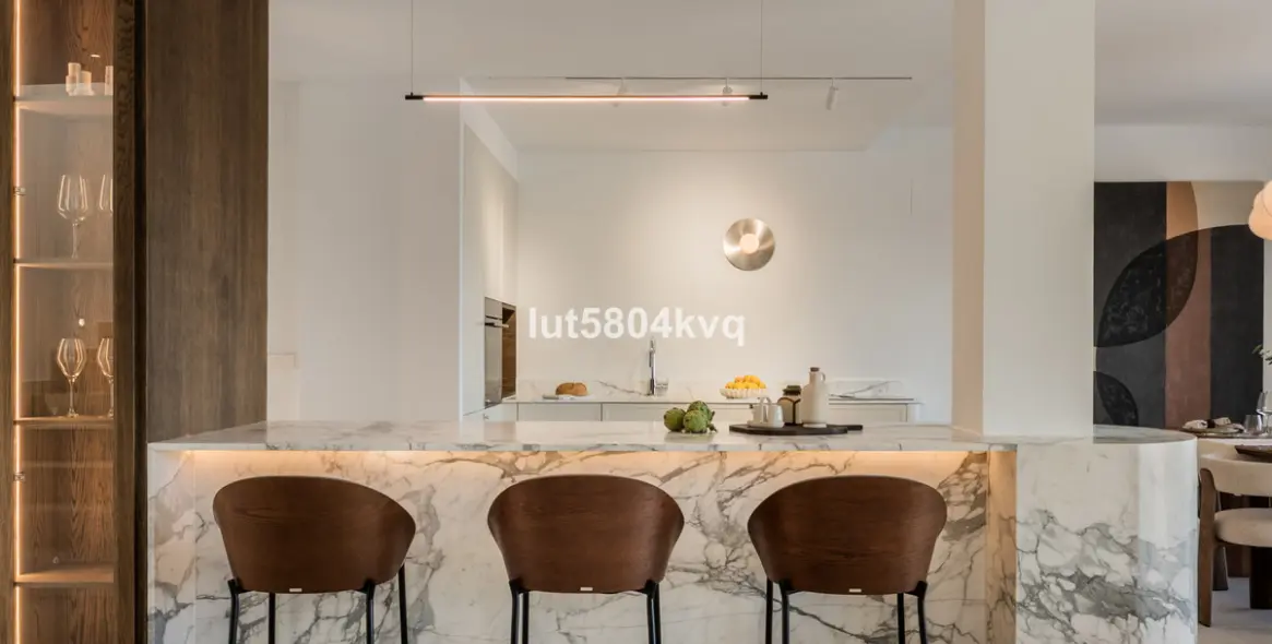 Venta de ático dúplex en Nueva Andalucía 3