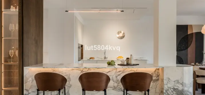 Venta de ático dúplex en Nueva Andalucía 2