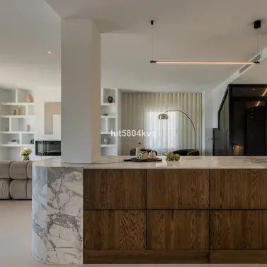 Venta de ático dúplex en Nueva Andalucía