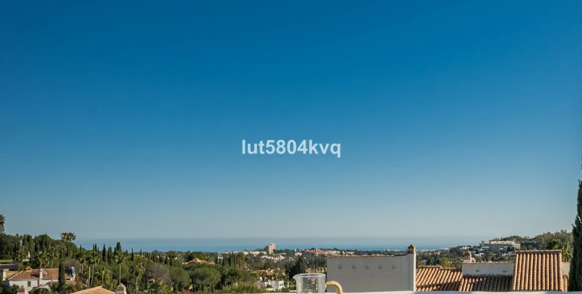 Venta de ático dúplex en Nueva Andalucía 8