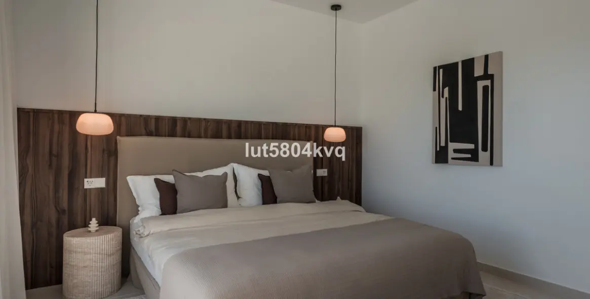 Venta de ático dúplex en Nueva Andalucía 23