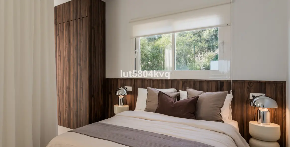 Venta de ático dúplex en Nueva Andalucía 48