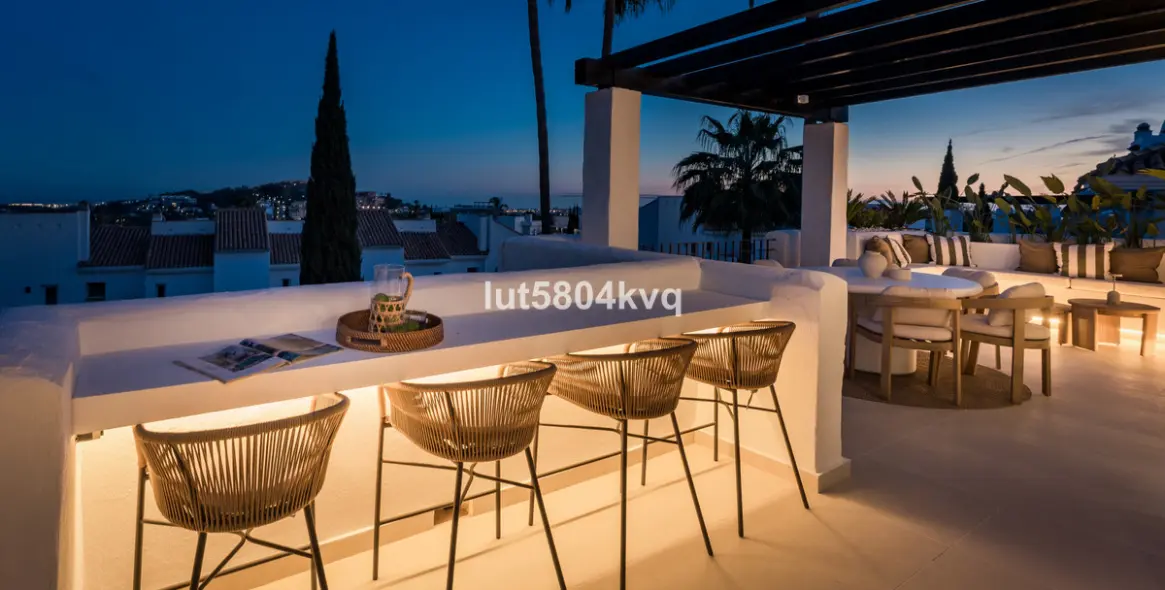 Venta de ático dúplex en Nueva Andalucía 74