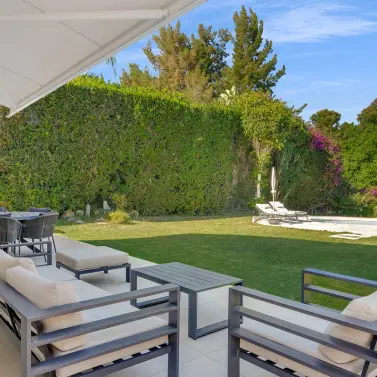 Venta de villa independiente en Guadalmina Alta