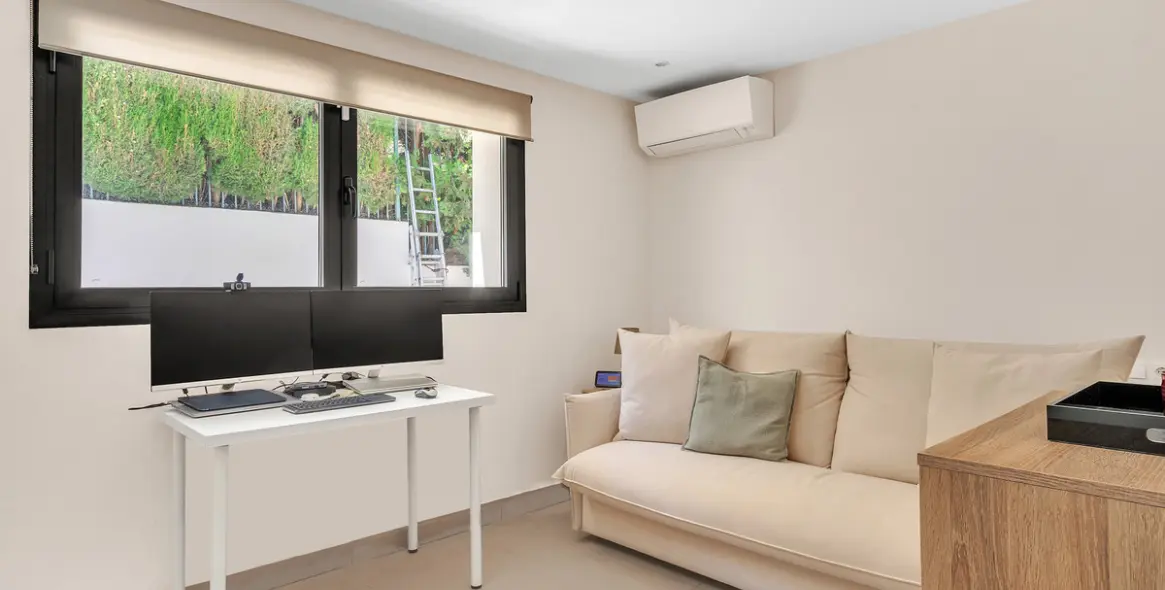 Sale of detached villa in Guadalmina Alta 10