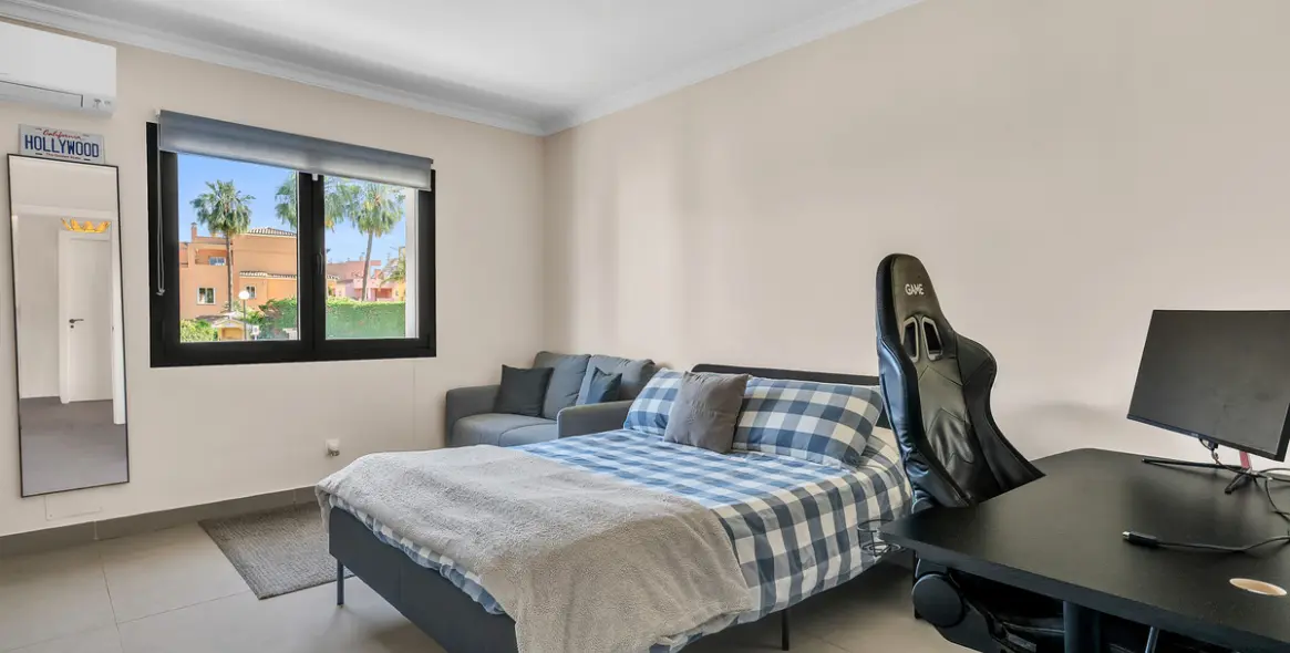 Sale of detached villa in Guadalmina Alta 16