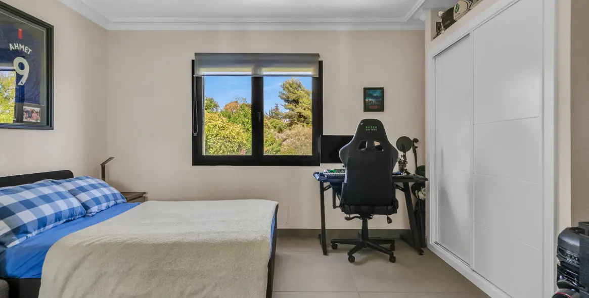 Sale of detached villa in Guadalmina Alta 20