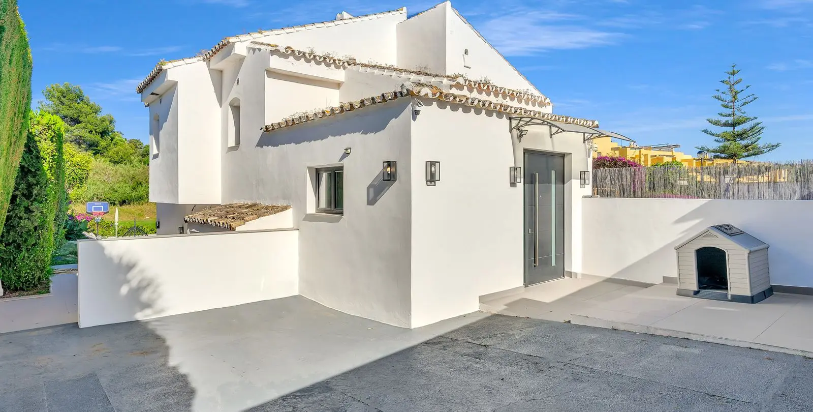 Venta de villa independiente en Guadalmina Alta 25