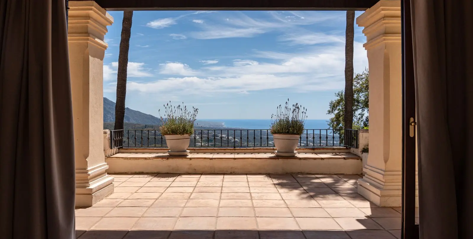 Sale of detached villa in La Zagaleta 5
