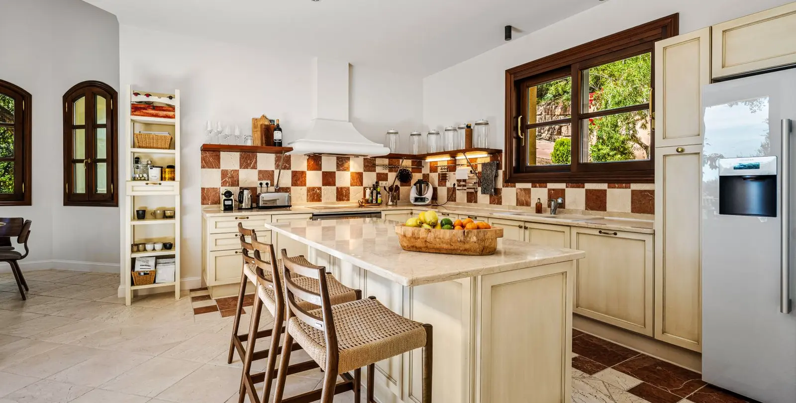 Sale of detached villa in La Zagaleta 16
