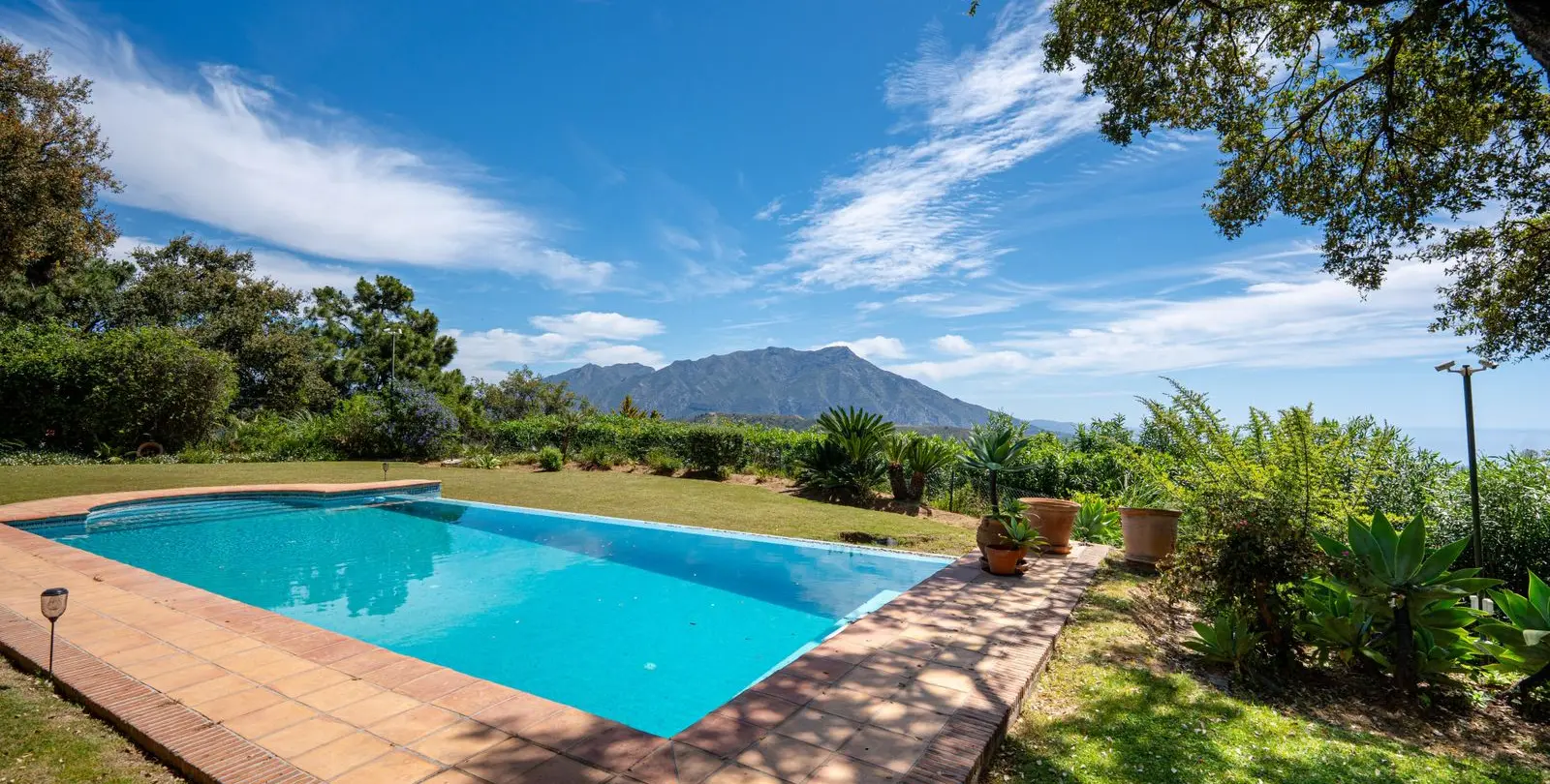Sale of detached villa in La Zagaleta 47